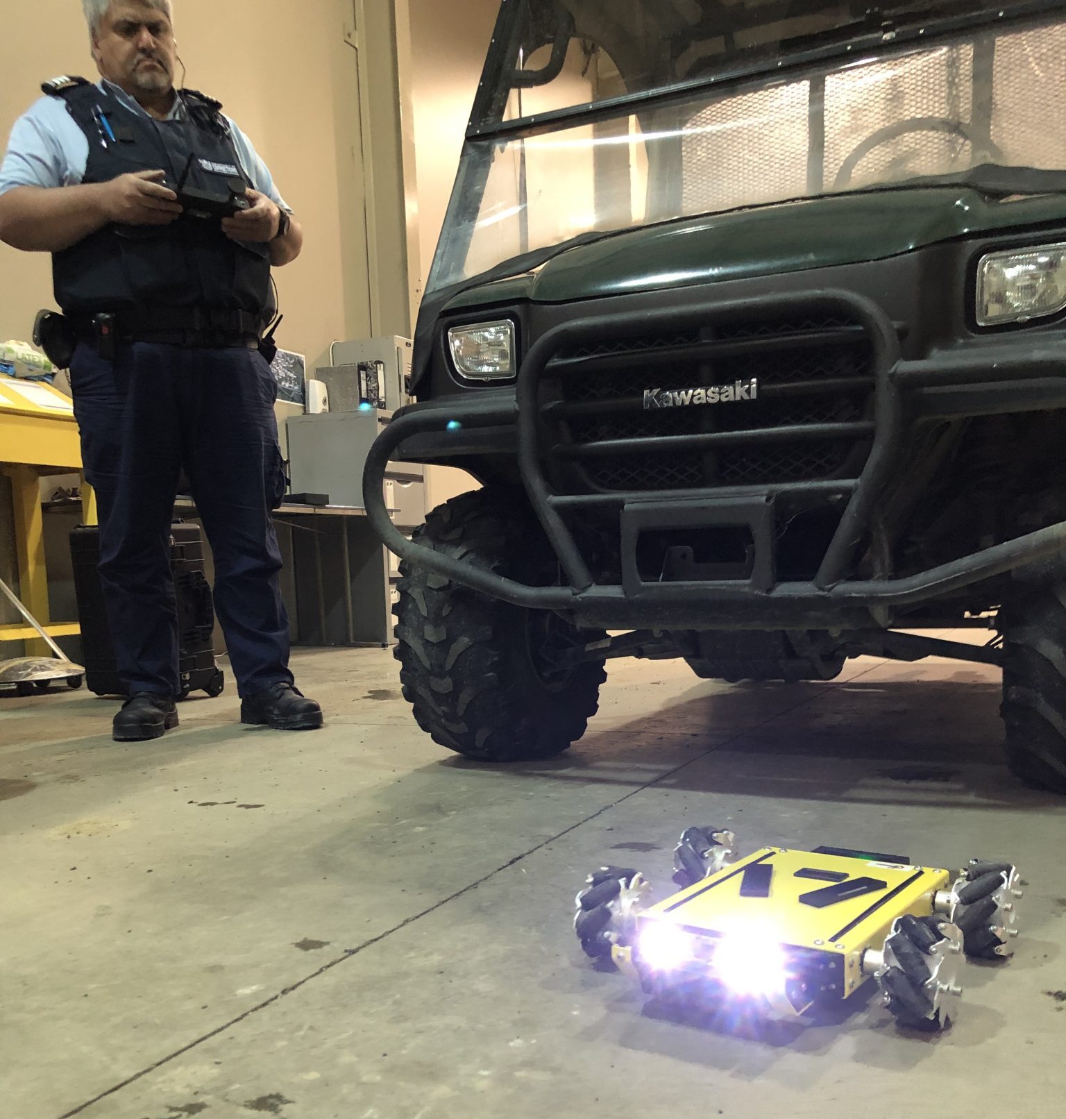 #Hades-5 Under vehicle inspection robot